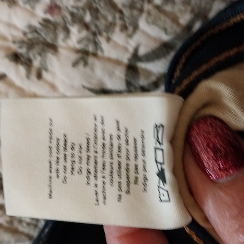 Rag and Bone New York skinny jeans. Size 27. Worn once! - Picture 8 of 16